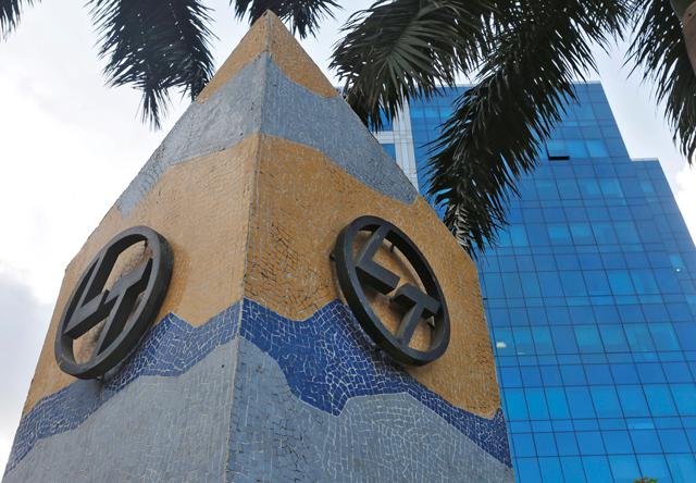 L&amp;T Tech pares early gains in tepid market debut