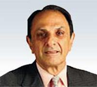 Nusli Wadia files $450 mn defamation suit against Tata Group in Bombay High Court