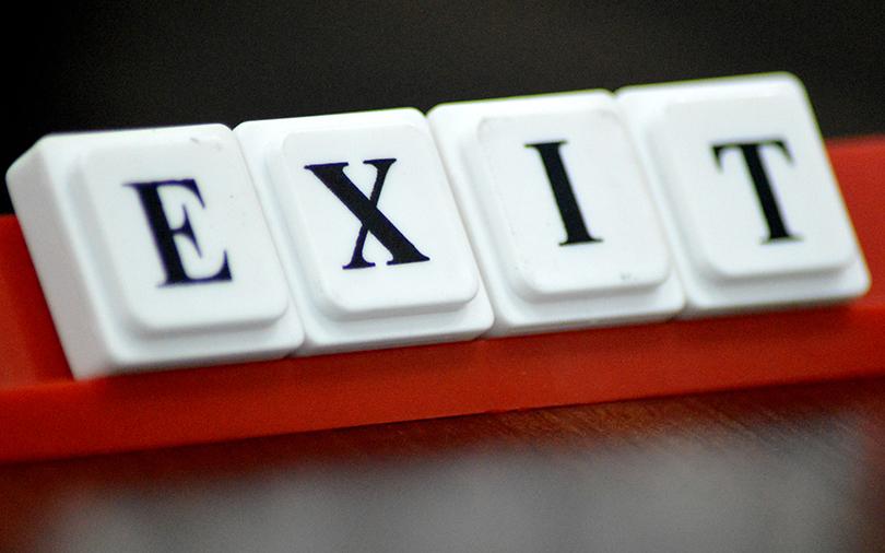 Sumitomo Mitsui Trust Bank to exit Reliance Capital