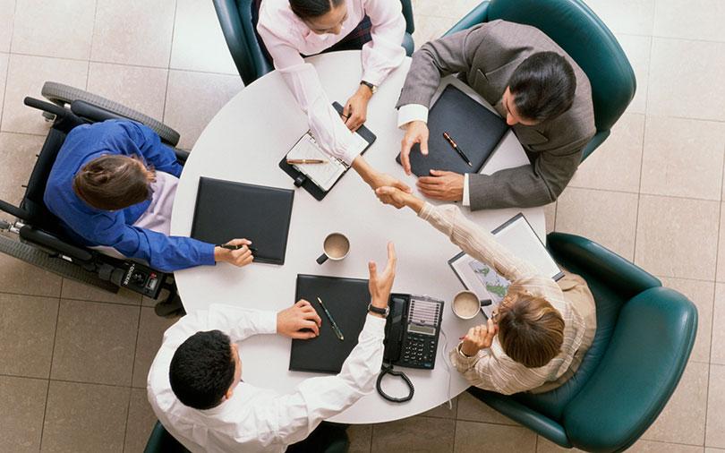 Ace dealmakers among bidders for IDFC Securities