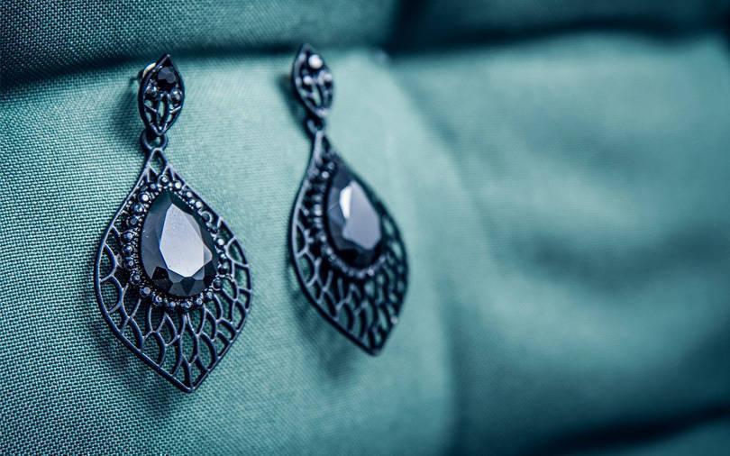 PEs eye exit from fashion jewellery etailer Voylla through strategic route