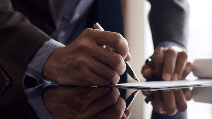 Dubai Future District Fund signs LP cheque for VC firm