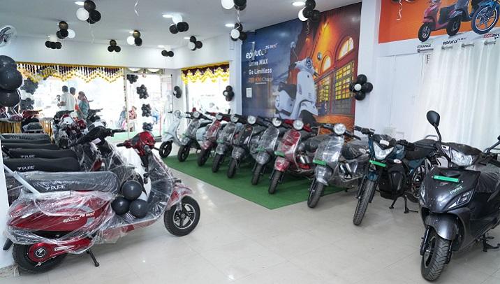 Pure EV in talks to collect pre-IPO funding, hires bankers