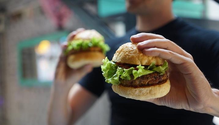 Rapido backer Invus Group eyes a slice of two restaurant chains