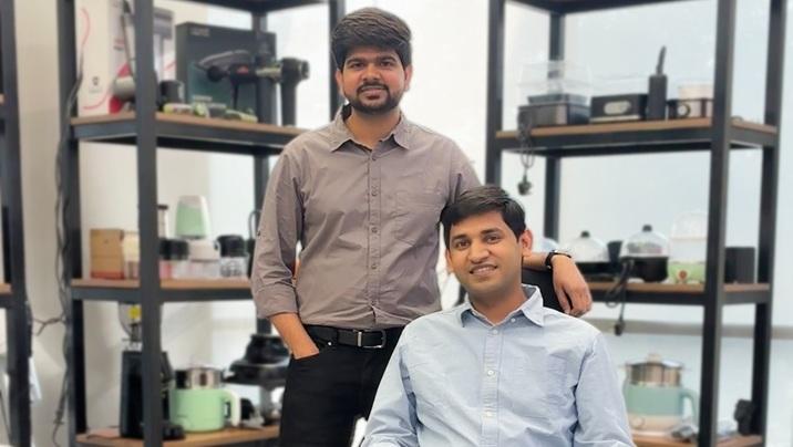 HrdWyr, Mekr Technologies, SCIKIQ pocket early-stage cheques