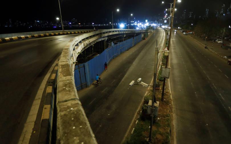 Maharashtra shuts most manufacturing, restricts e-commerce to fight COVID-19